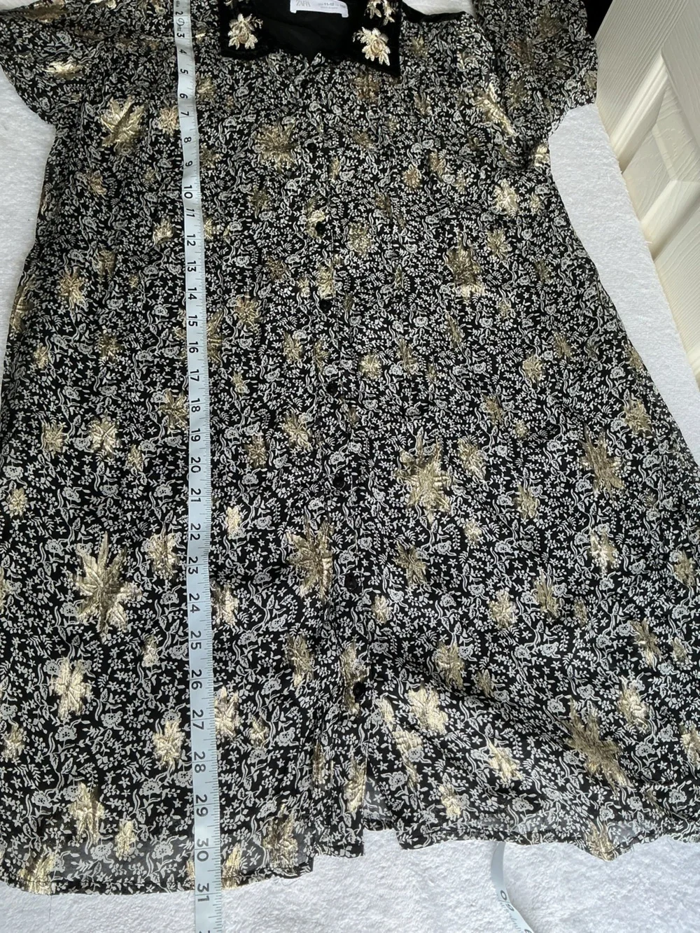 Zara lightweight button